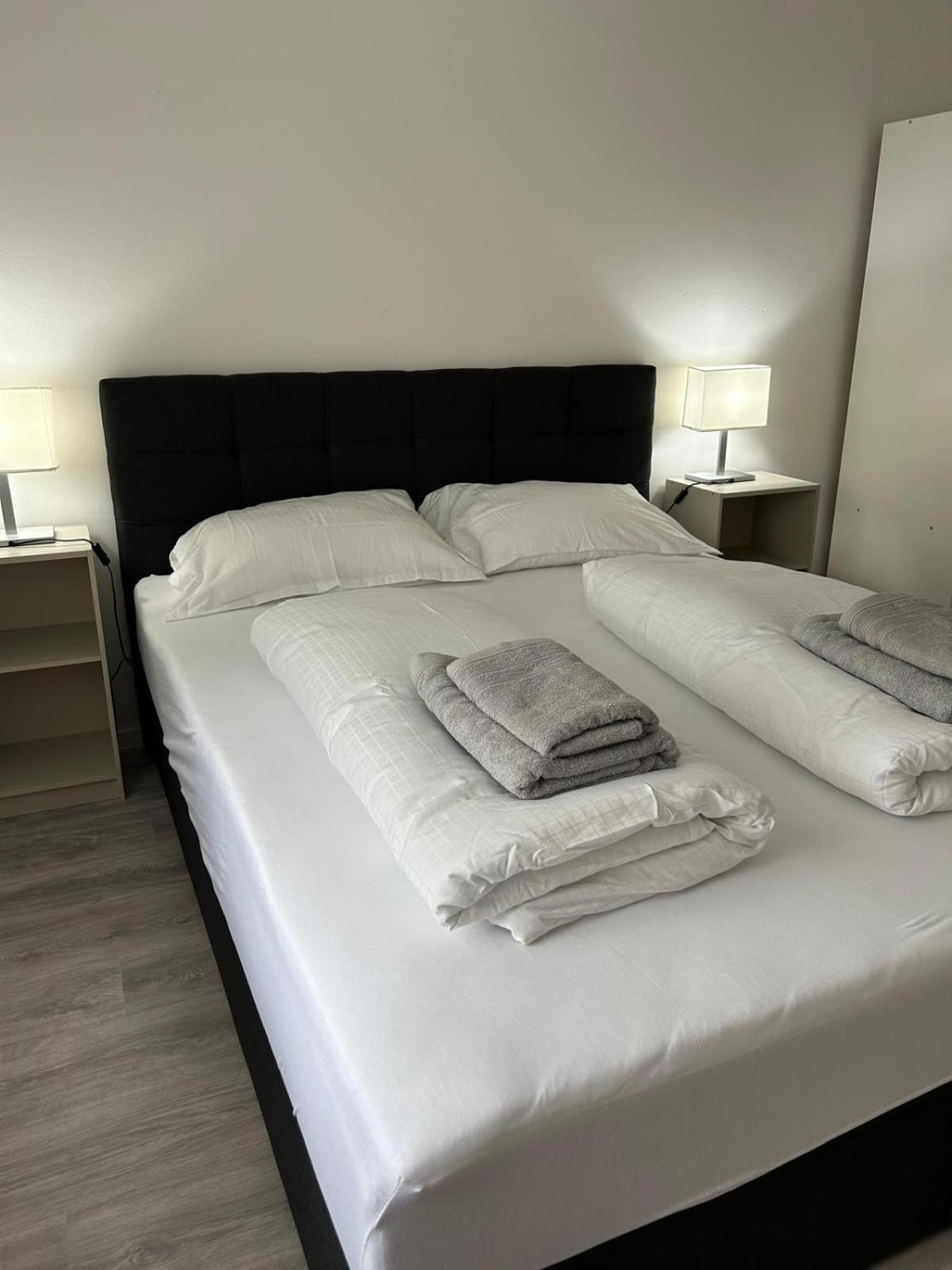 Apartamento Kassel Lohfelden Monteur Und Family Qualitat Schmidt Ll Exterior foto